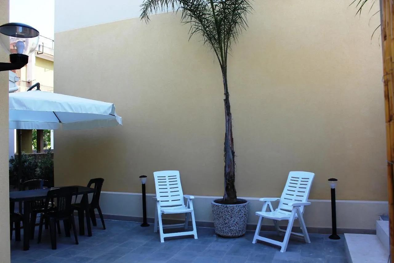 Re Sole La Dependance - Casa Vacanza V E N E R E Avola