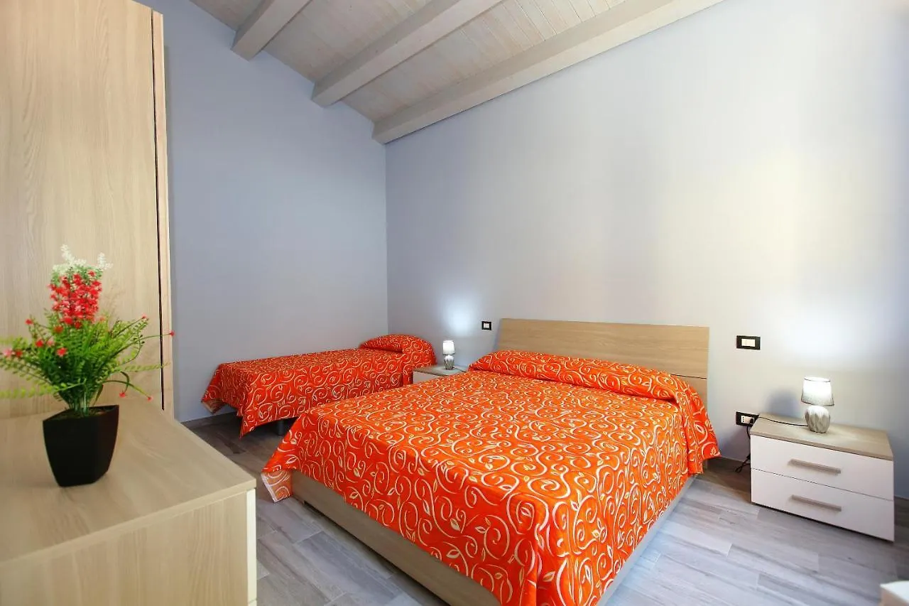 Holiday home Re Sole La Dependance - Casa Vacanza V E N E R E Avola