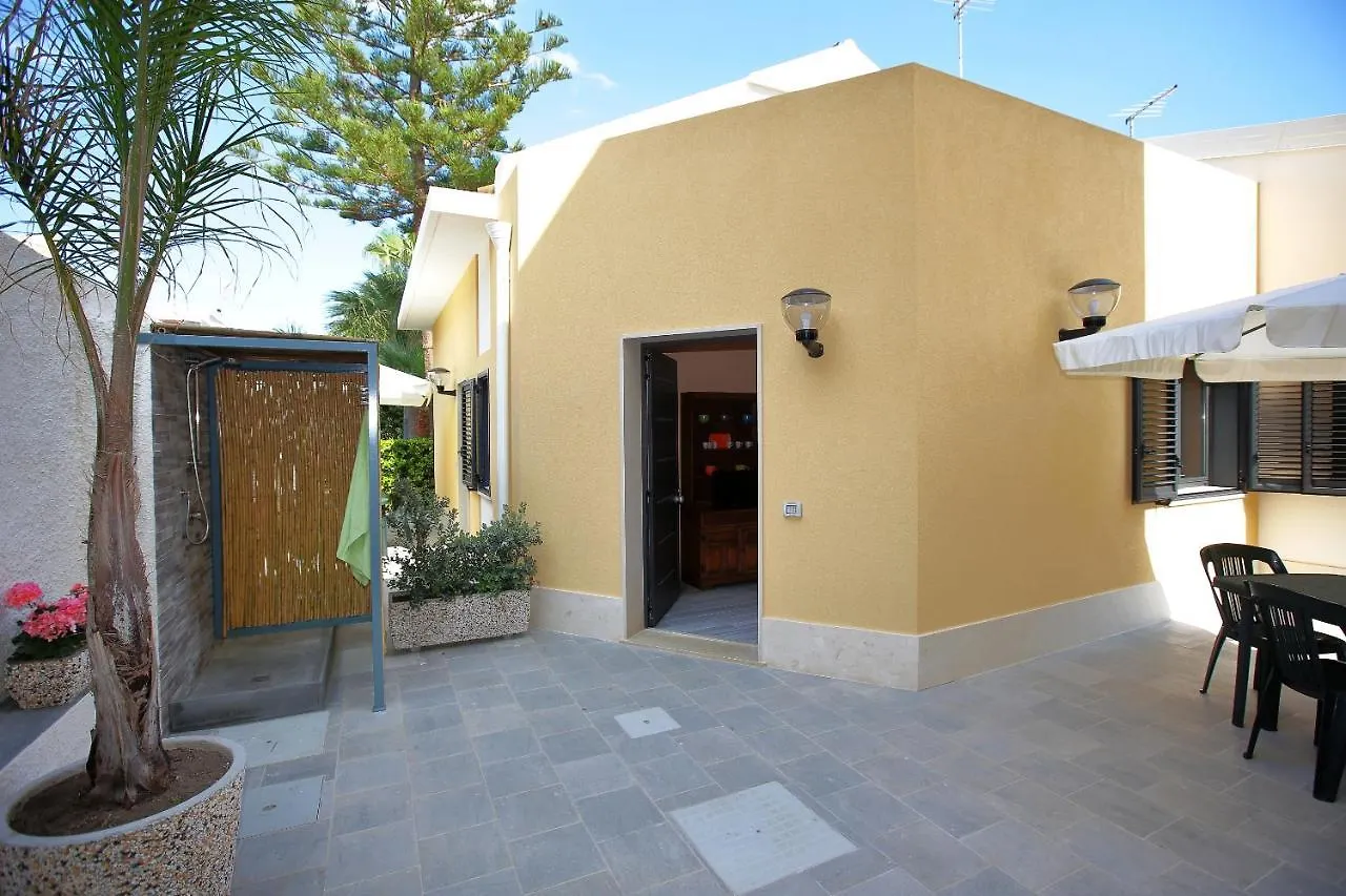 Re Sole La Dependance - Casa Vacanza V E N E R E location