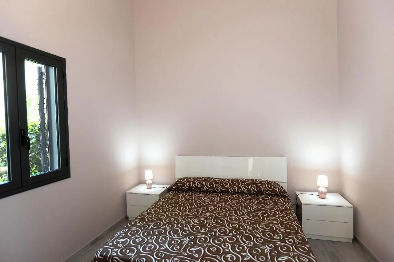 Holiday home Re Sole La Dependance - Casa Vacanza V E N E R E Avola